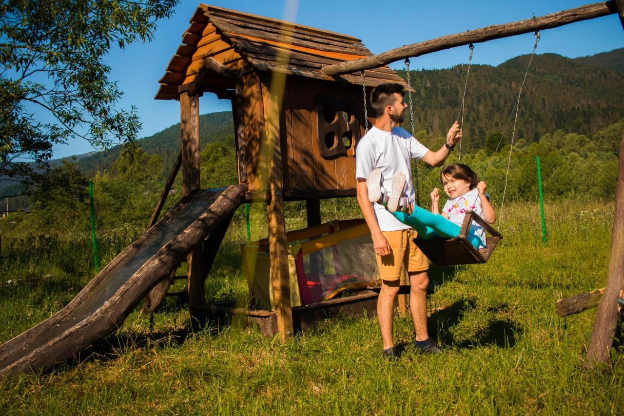 Mountains Hut Villa Mykulychyn Buitenkant foto